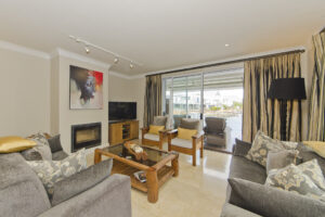 29 Spinnaker (12)